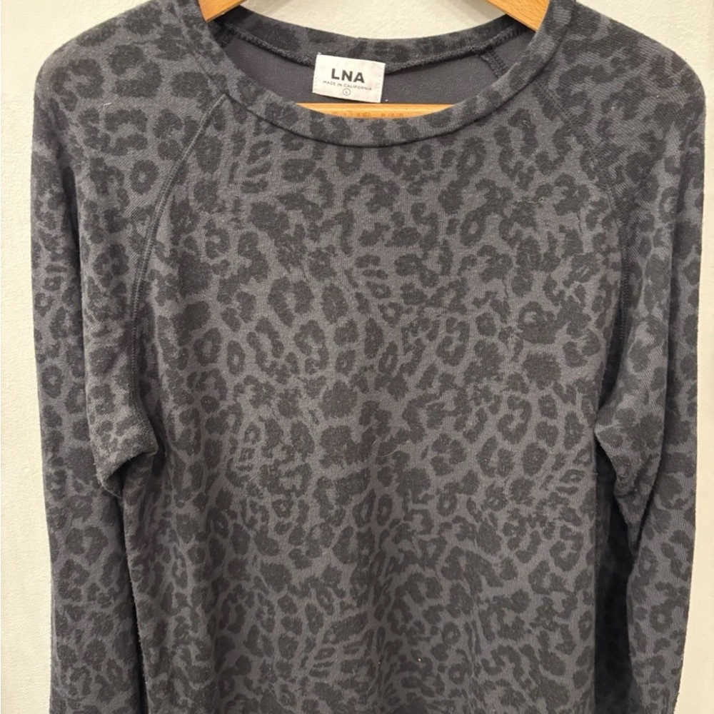 LNA Gray/black Leopard Print Top womens size large crew neck
